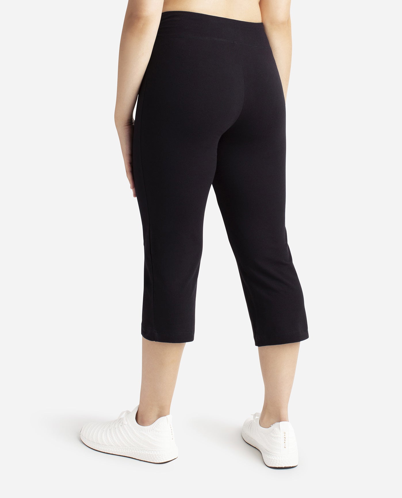 Danskin, Pants & Jumpsuits, New Danskin Womens Reflective High Rise With  Pockets Capri Black Active