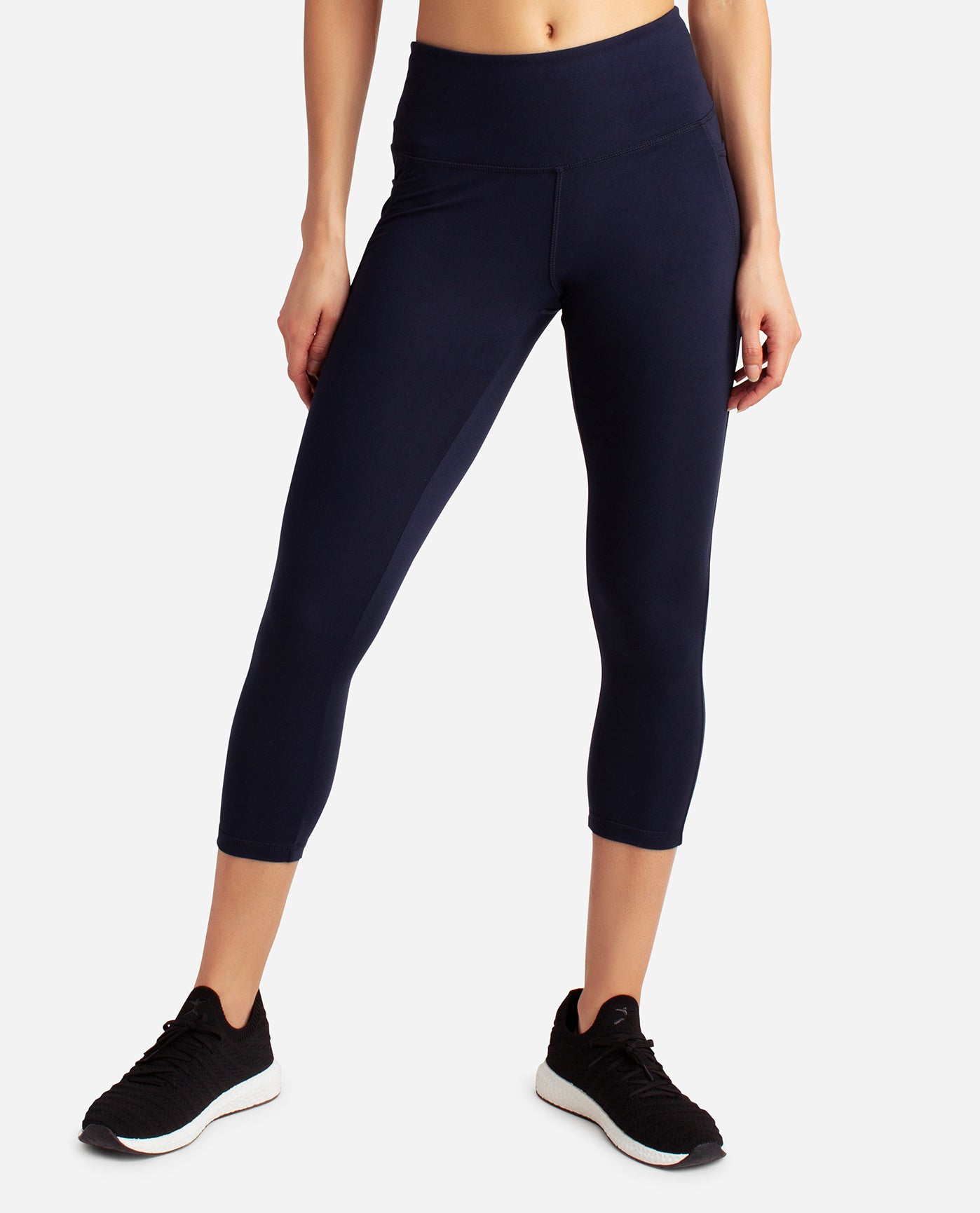 Danskin Women's Ankle Crop leggings Sz Medium - $15 (74% Off Retail) - From  Allisonand