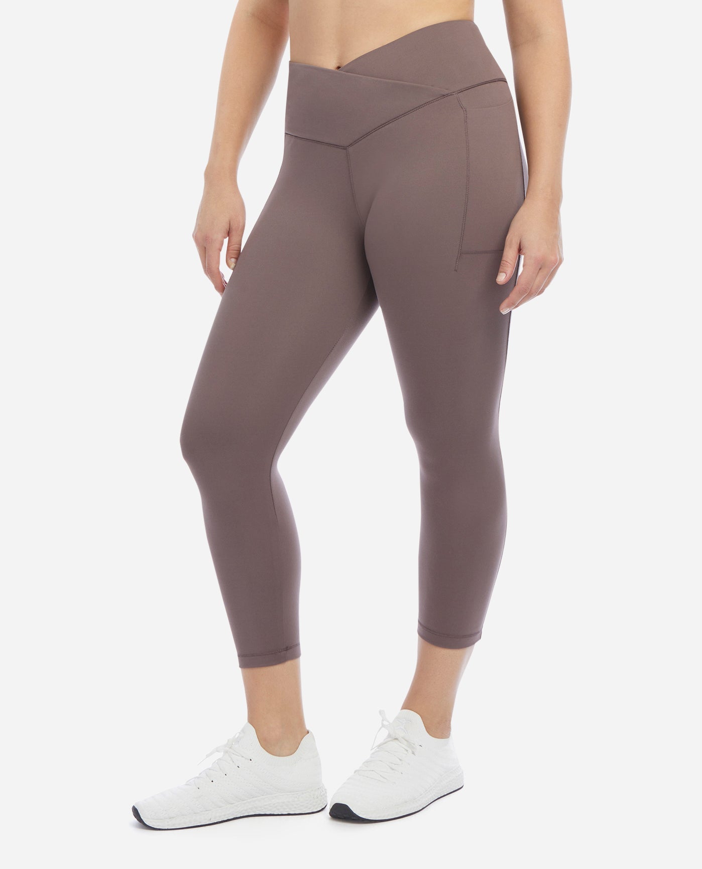 Danskin Now women's medium fitted athletic leggings - $9 - From Megan