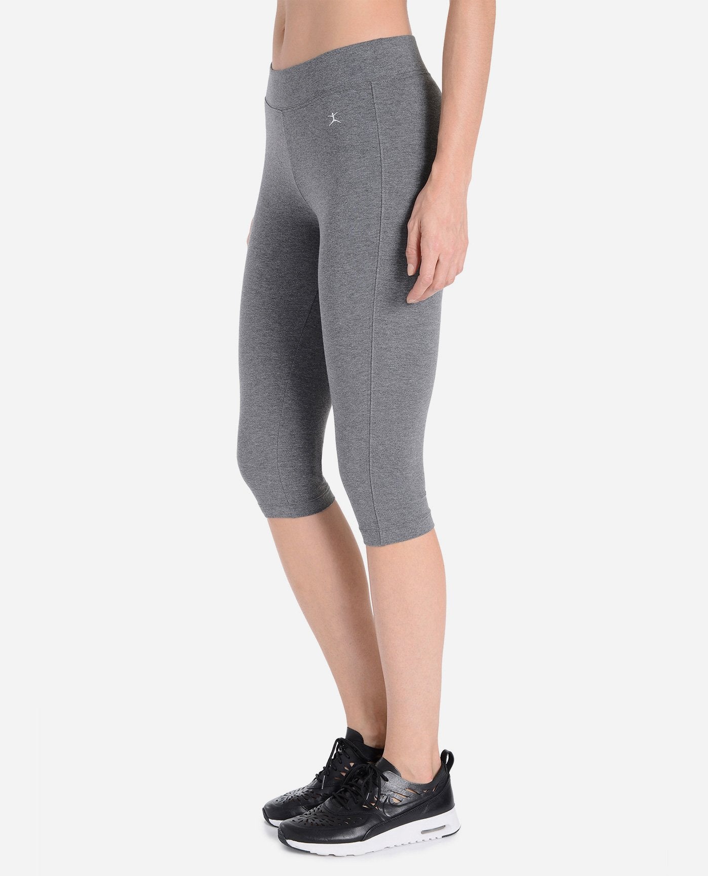 Danskin Now, Pants & Jumpsuits, Danskin Now Women Cropped Stretchy Basic  Capri Fitted Leggings Gray Sch46